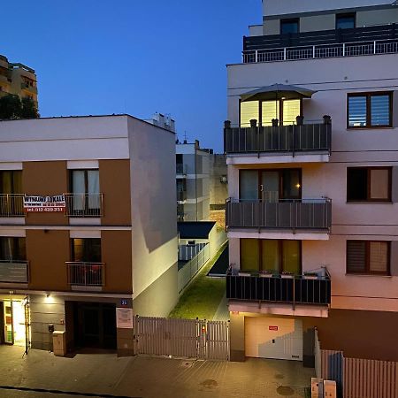 לודז' Piekarnia Apartamenty Manufaktura, Parking, Dostep Na Kod, Klima, 1-3 Pokoje, Prywatna Kamienica מראה חיצוני תמונה