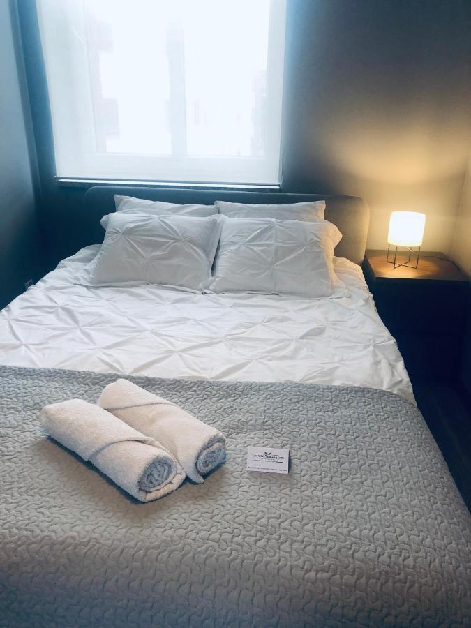 לודז' Piekarnia Apartamenty Manufaktura, Parking, Dostep Na Kod, Klima, 1-3 Pokoje, Prywatna Kamienica מראה חיצוני תמונה