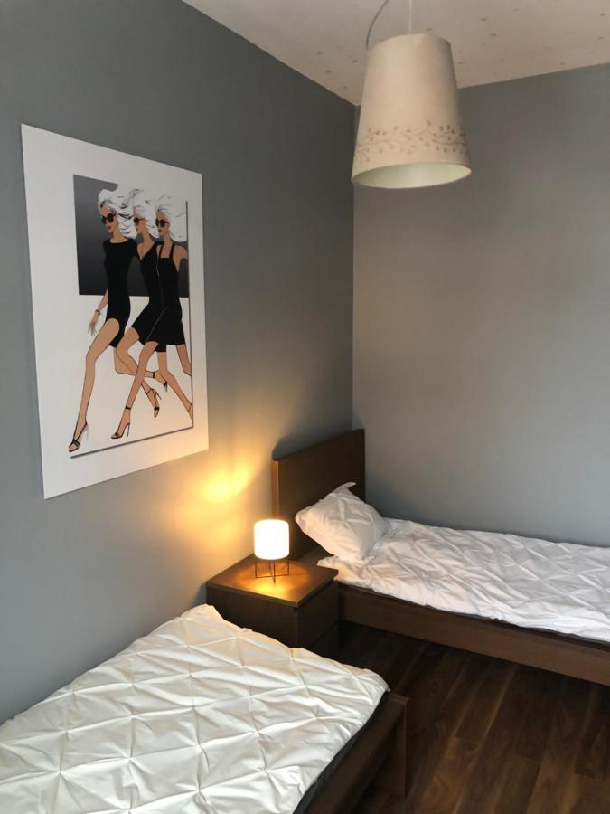 לודז' Piekarnia Apartamenty Manufaktura, Parking, Dostep Na Kod, Klima, 1-3 Pokoje, Prywatna Kamienica מראה חיצוני תמונה