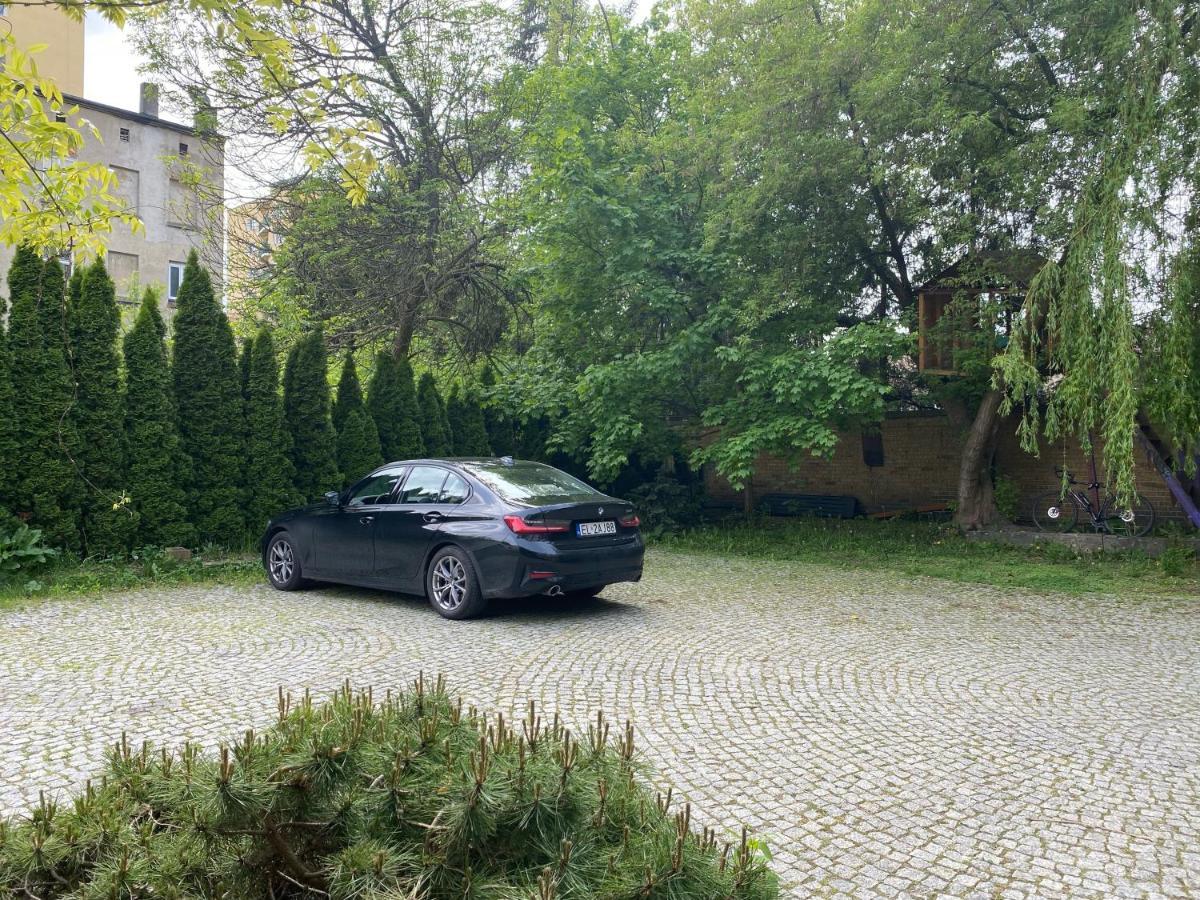 לודז' Piekarnia Apartamenty Manufaktura, Parking, Dostep Na Kod, Klima, 1-3 Pokoje, Prywatna Kamienica מראה חיצוני תמונה